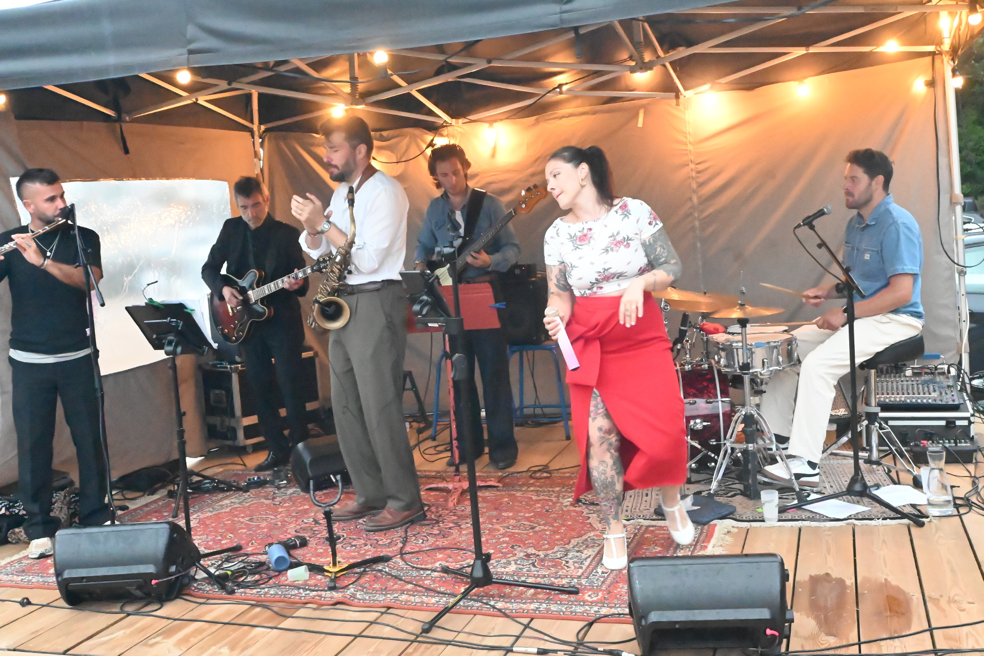 concert au bzzt café ( 2026 )